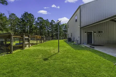 646 County Road 2100 N Crockett TX 75835