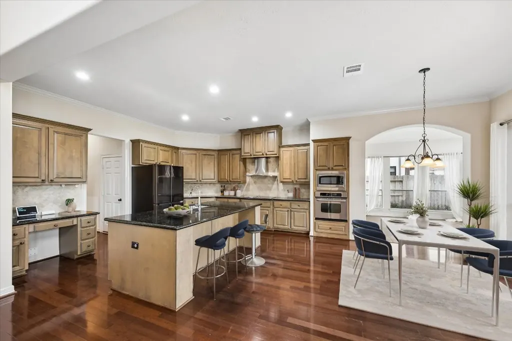 8707 Crossriver Lane Houston TX 77095