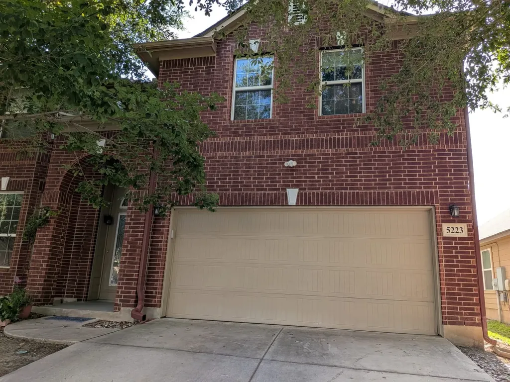 5223 Roan Brook San Antonio TX 78251