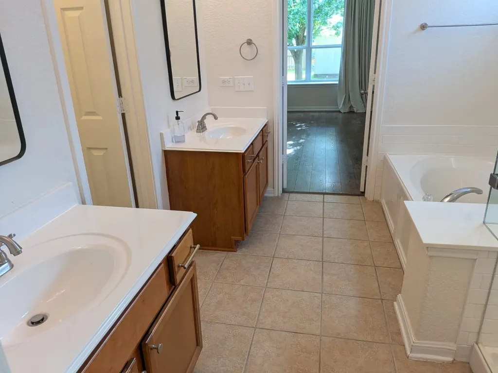 5223 Roan Brook San Antonio TX 78251