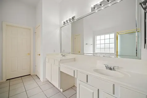 902 W Palmcrest Court Pearland TX 77584