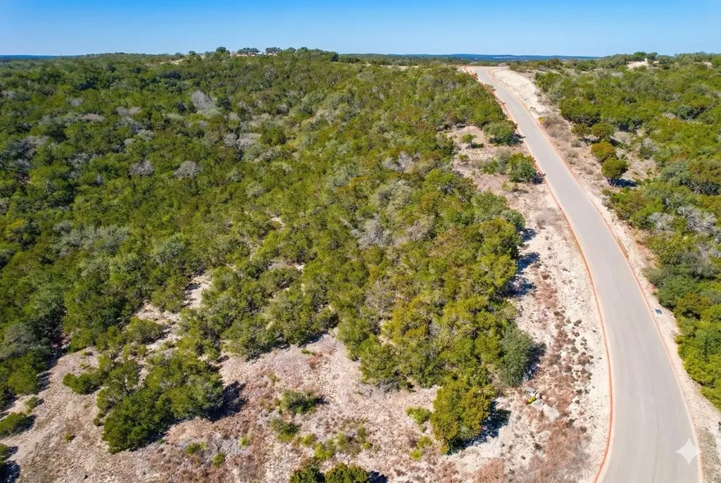 000 Private 1748 Road Mico TX 78056