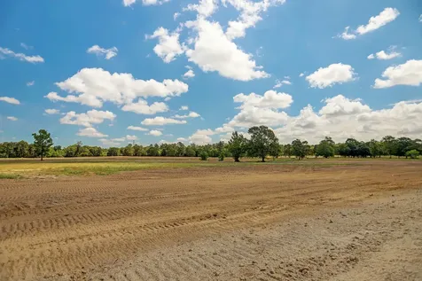 2013 Stallion Lakes Avenue Hockley TX 77447