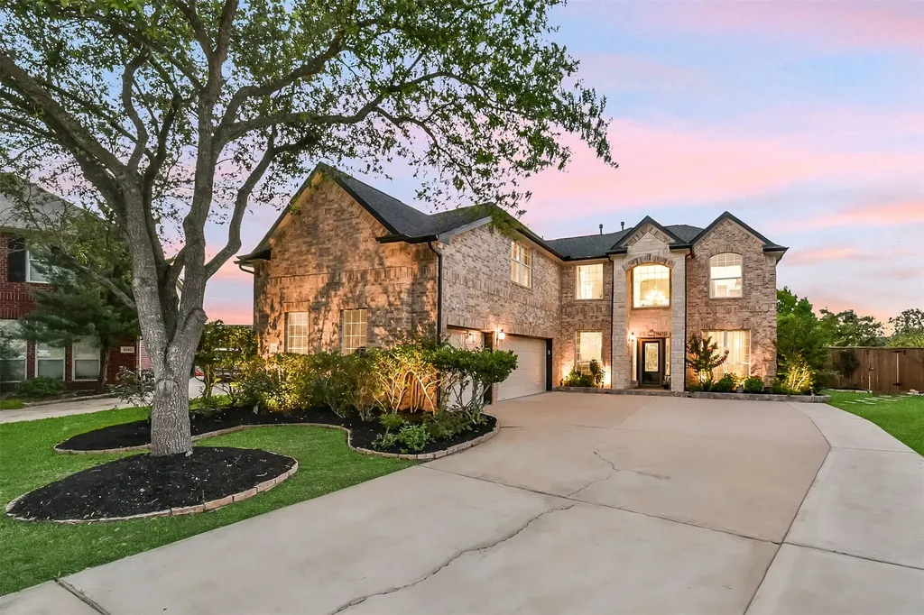 2103 Winebrook Court Pearland TX 77584