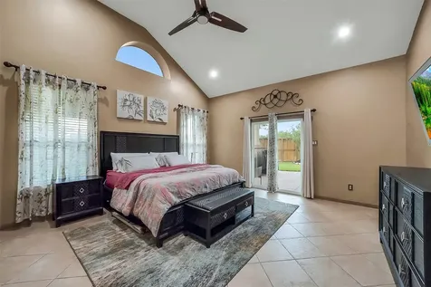 2103 Winebrook Court Pearland TX 77584