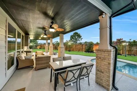 2103 Winebrook Court Pearland TX 77584