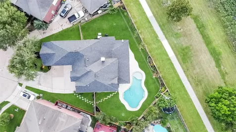 2103 Winebrook Court Pearland TX 77584
