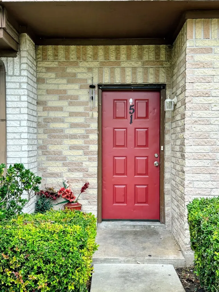 12400 Brookglade Circle 51 Houston TX 77099