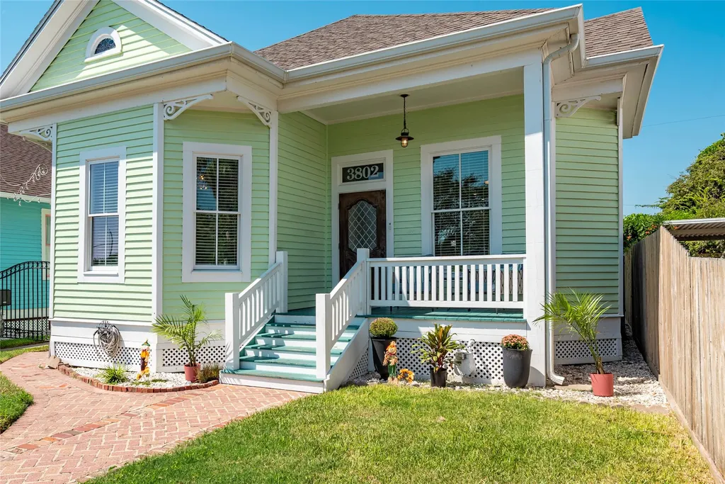 3802 Avenue Q Avenue Galveston TX 77550
