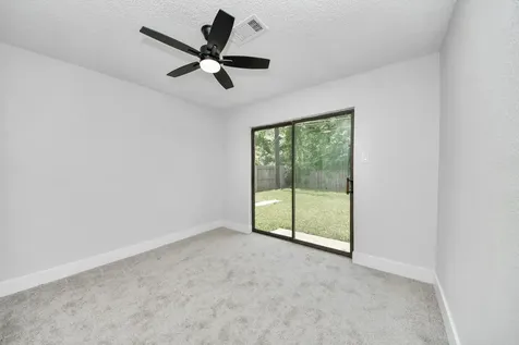 7427 Willow Oak Drive Baytown TX 77521