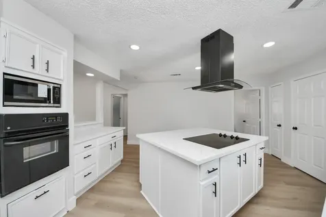 7427 Willow Oak Drive Baytown TX 77521