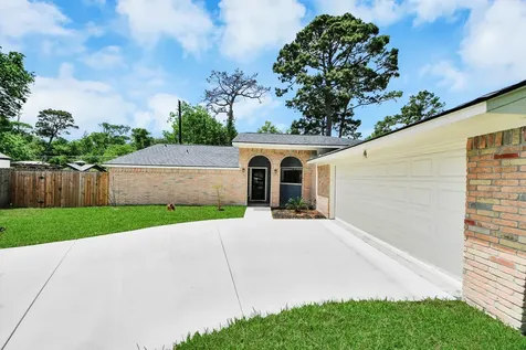 7427 Willow Oak Drive Baytown TX 77521