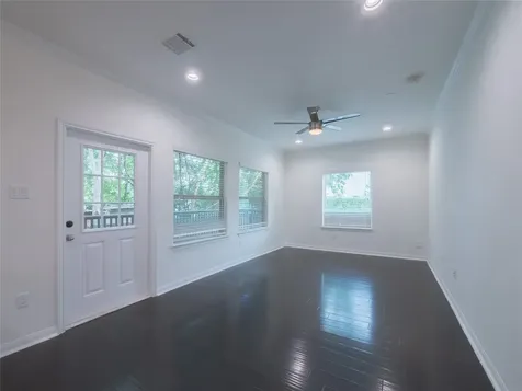 1113 Bunton Street Houston TX 77009