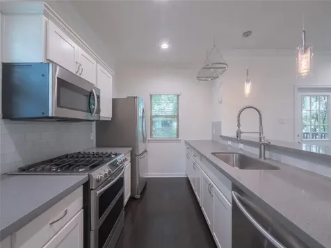 1113 Bunton Street Houston TX 77009