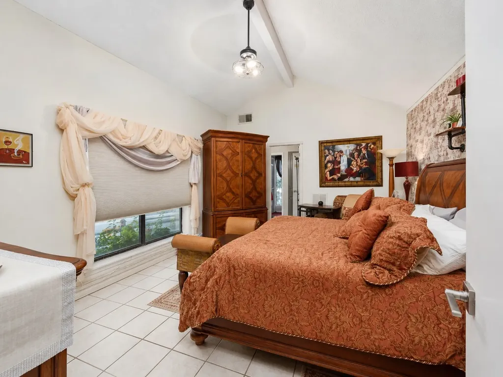 3479 Wellsprings Drive San Antonio TX 78230