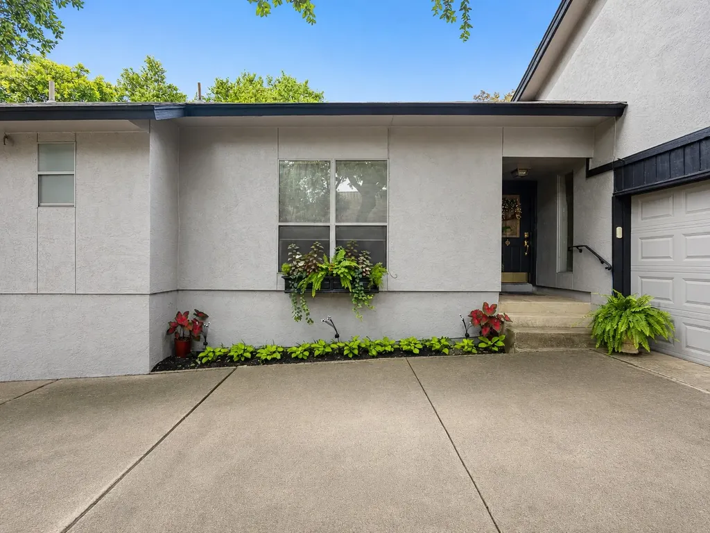 3479 Wellsprings Drive San Antonio TX 78230