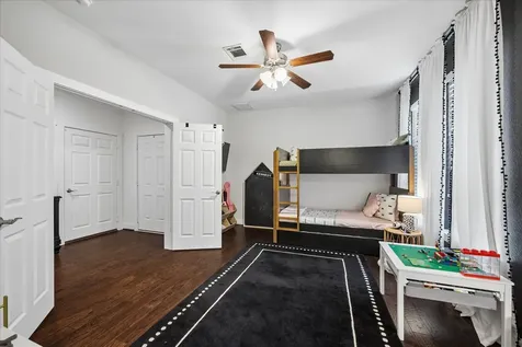 2416 Couch Street Houston TX 77008