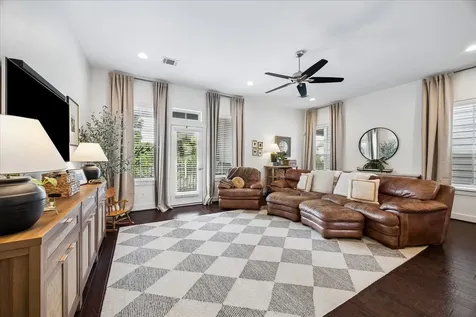 2416 Couch Street Houston TX 77008