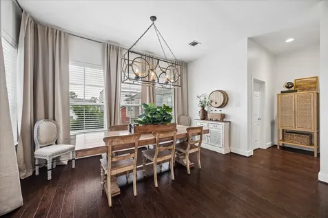 2416 Couch Street Houston TX 77008