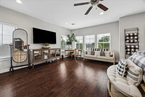 2416 Couch Street Houston TX 77008