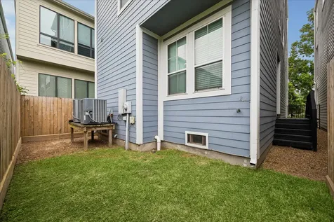 2416 Couch Street Houston TX 77008
