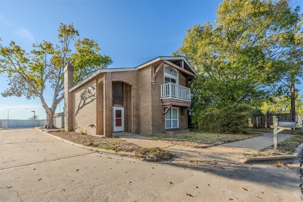 2002 S Lubbock Street Brenham TX 77833