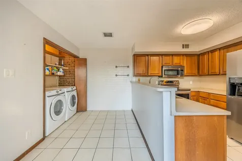 2002 S Lubbock Street Brenham TX 77833