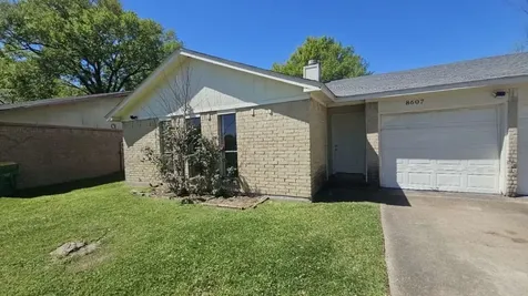8607 Sherrywood Drive Houston TX 77044