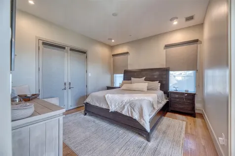 5521 Kiam Street Houston TX 77007