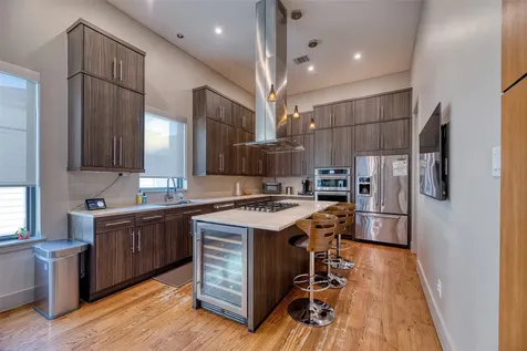 5521 Kiam Street Houston TX 77007
