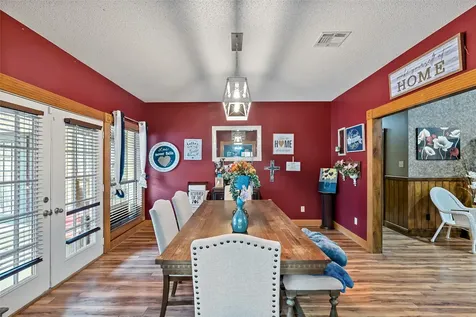 1314 N Tammye Lane Madisonville TX 77864