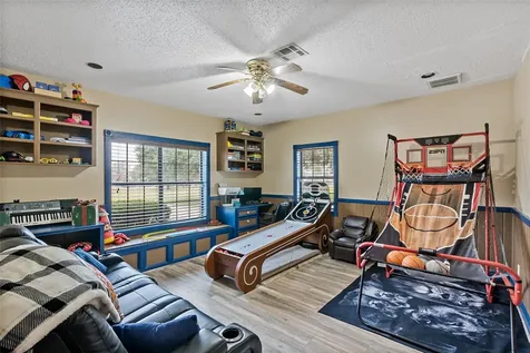 1314 N Tammye Lane Madisonville TX 77864