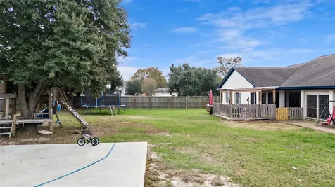 1314 N Tammye Lane Madisonville TX 77864