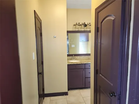 4506 Davenport Street Houston TX 77051