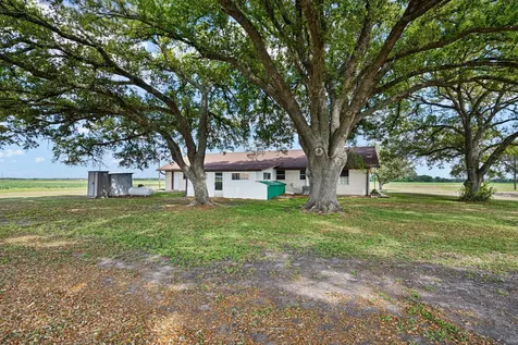 314 County Road 233 Wharton TX 77488