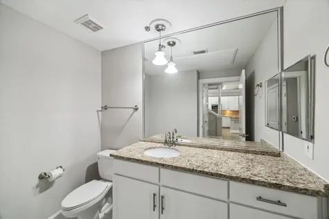 5353 Memorial Drive 1038 Houston TX 77007