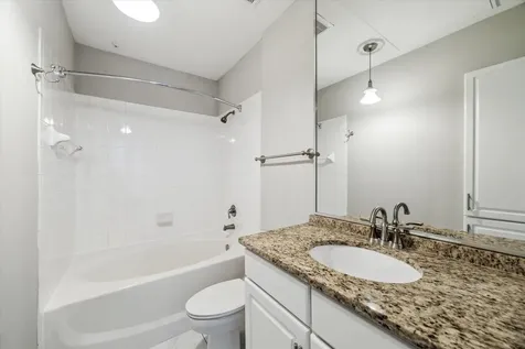 5353 Memorial Drive 1038 Houston TX 77007