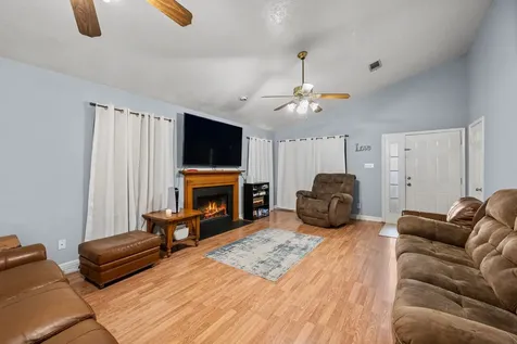 409 Mcphail Street Tomball TX 77375