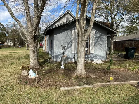 820 Empire Street El Campo TX 77437