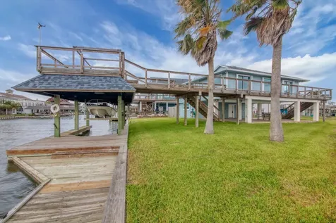 354 Ling Street Bayou Vista TX 77563
