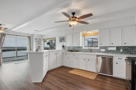 354 Ling Street Bayou Vista TX 77563