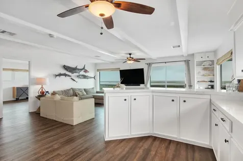354 Ling Street Bayou Vista TX 77563