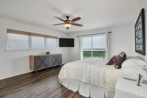 354 Ling Street Bayou Vista TX 77563