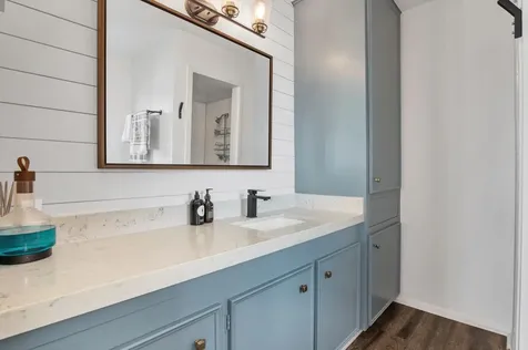 354 Ling Street Bayou Vista TX 77563