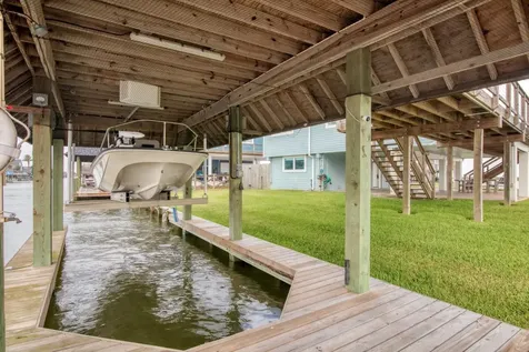 354 Ling Street Bayou Vista TX 77563