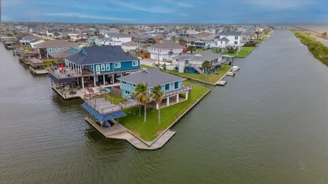 354 Ling Street Bayou Vista TX 77563