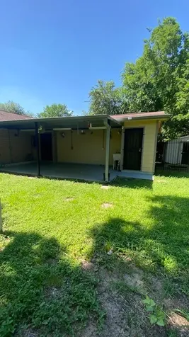 6623 Cresthill Street Houston TX 77033