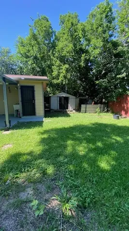 6623 Cresthill Street Houston TX 77033