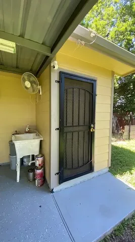 6623 Cresthill Street Houston TX 77033