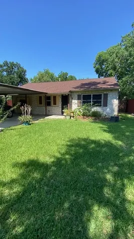 6623 Cresthill Street Houston TX 77033